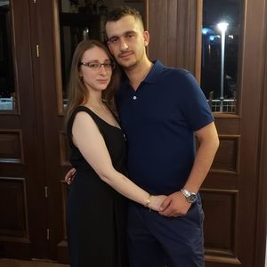 Meet your Posher, Lorela